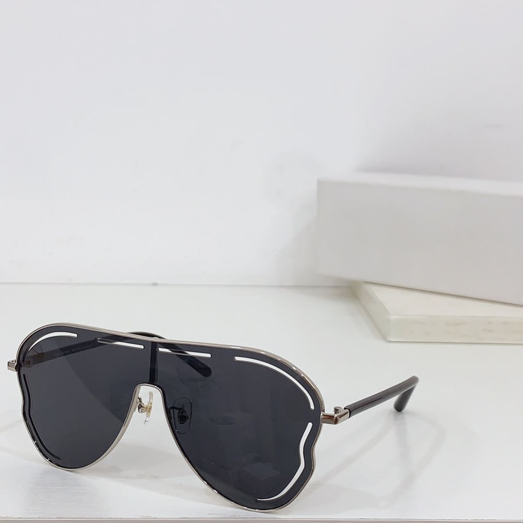 Linda Farrow Sunglasses